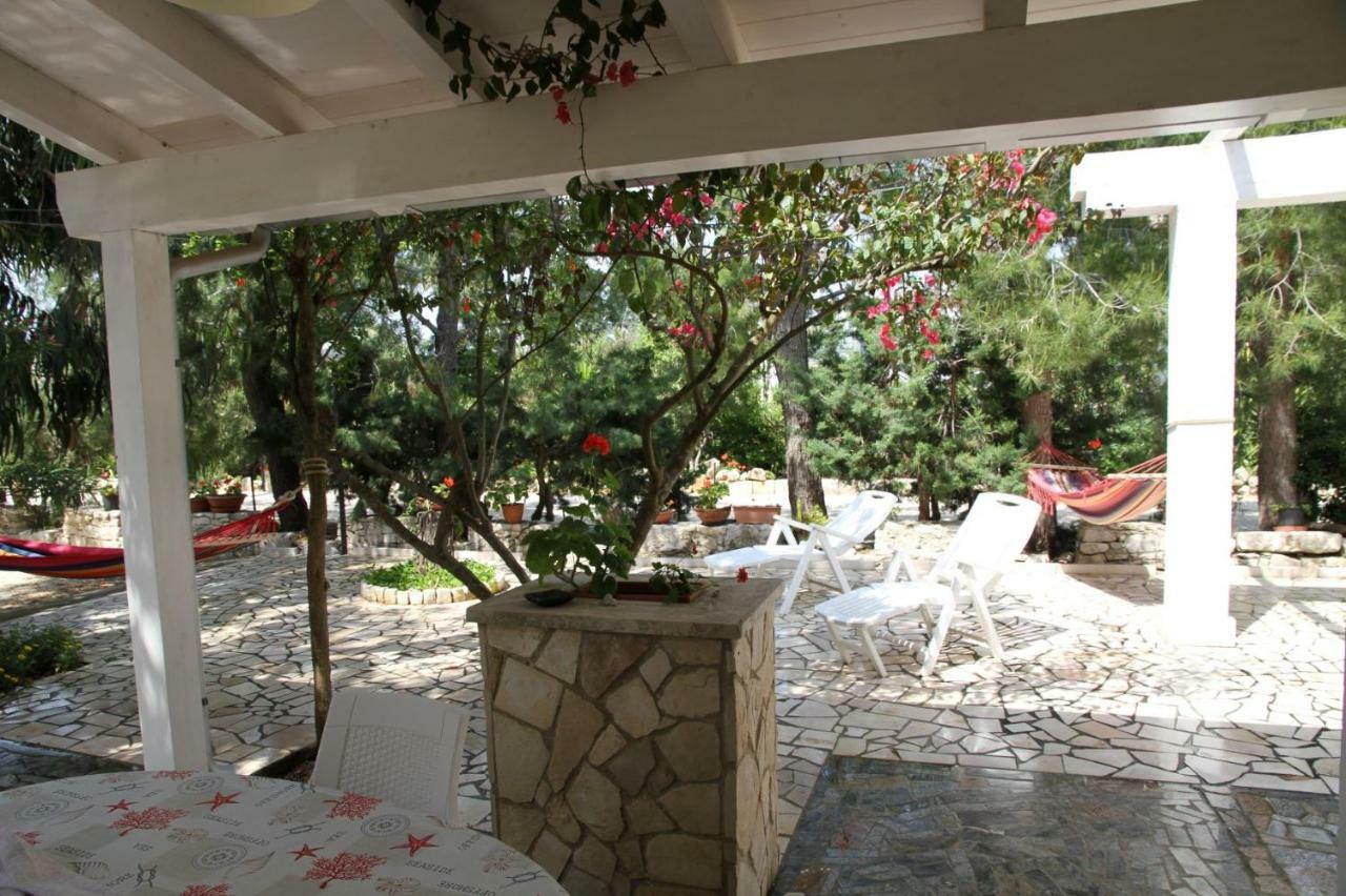 Villa Beatrice Serranova Exterior photo